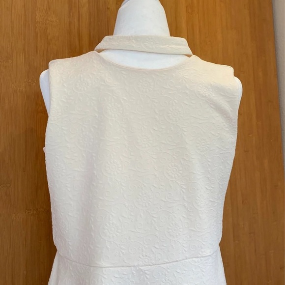 BCBG Tween Holiday Dress in Off White/Cream - Picture 4 of 7